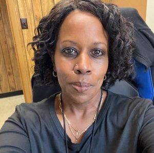 Meet your Posher, Deidre